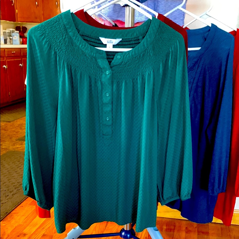 Croft & Barrow Women's Green Blouse
